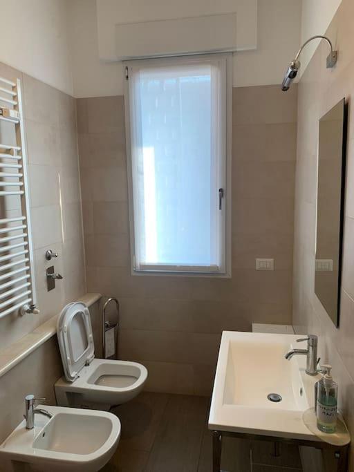 Cozy 1-Room Studio In Giambellino Milaan Buitenkant foto