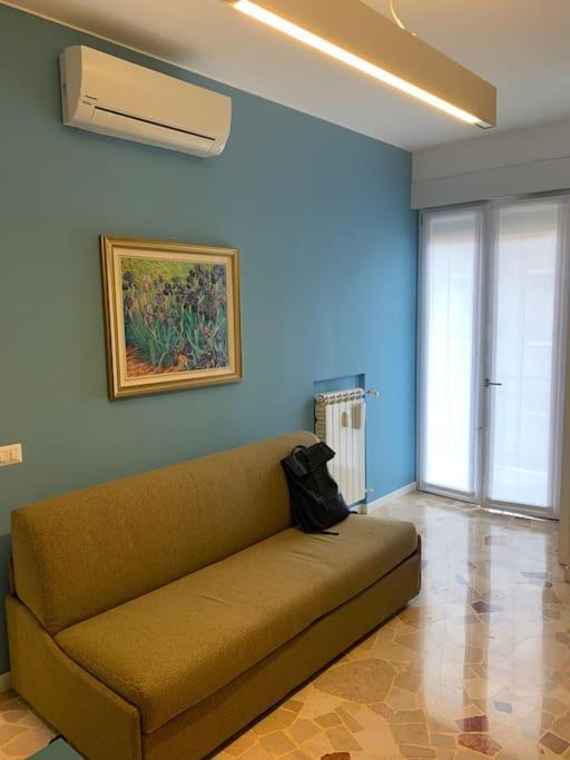Cozy 1-Room Studio In Giambellino Milaan Buitenkant foto
